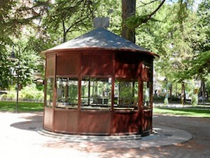 La pajarera del Parque del Carmen, en Logroño.