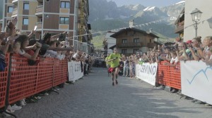 Jornet llegó corriendo tras coronar el Cervino. / Foto: www.facebook.com/summitsofmylife