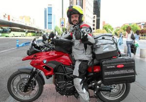 El motorista recorrerá el norte de España en verano y el sur en invierno.