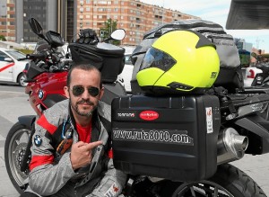 Ha bautizado a su proyecto con el nombre de 'Ruta 8.000'.