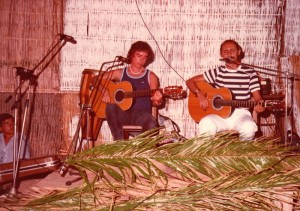 Maldonado con Manolo Marvizón en una actuación a principios de los 80.