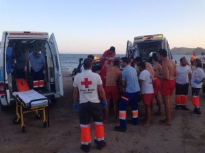 Rescatadores Acuáticos de Cruz Roja Española.