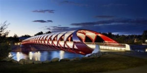 Puente de la Paz de Calatrava. / Foto: Alan Karchmer