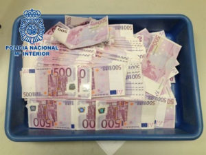 Dinero incautado por la Policía Nacional