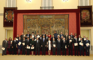 Los premiados junto a las autoridades. / Foto: Casa Real.