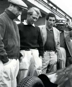 Juan Manuel Fangio, Peter Collins, Alfonso de Portago y Luigi Musso. / http://www.taringa.net