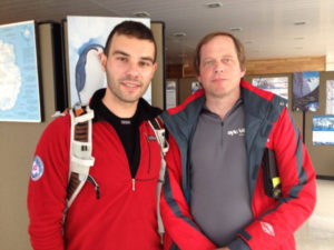 Juan Menéndez y Daniel Burton aspiraban a ser los primeros en llegar al Polo Sur en bicicleta.
