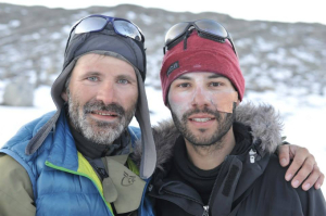 Juan Menéndez junto a Bengt Rotmo, líder de la expedición a Groenlandia en 2013. 