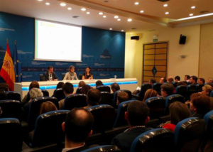 Presentación del Plan Adapta por parte de la ministra García Tejerina. / Foto: Europa Press.