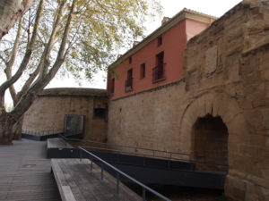 La sal ilegal se metía en la ciudad de noche, saltando la muralla.