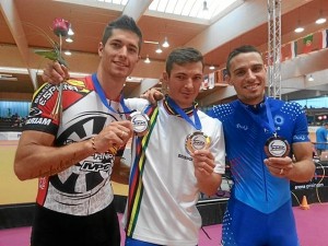 Ioseba Fernández luce su plata con orgullo