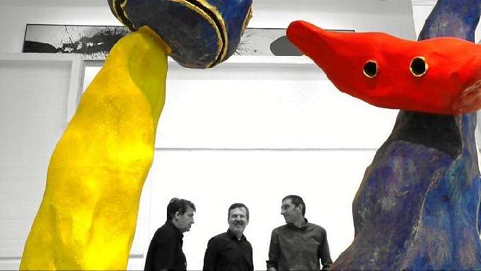 El trío representa el espectáculo 'Imaginando Miró'. / Foto: ONCE.