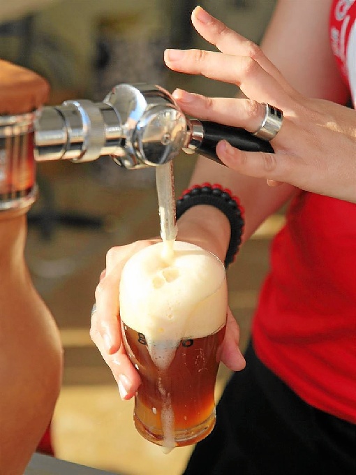 Sanas propiedades las de la cerveza. / Foto: Gabi Orte / Europa Press