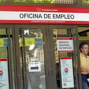 El número de parados bajó en el tercer trimestre. / Foto: Europa Press