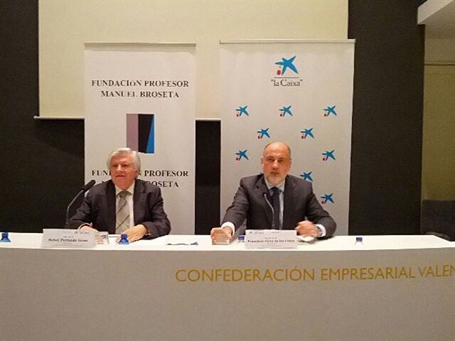 Francisco Pérez de los Cobos ha anunciado el fallo del premio. / Foto: Europa Press.