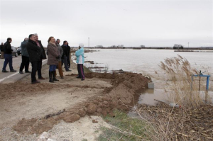 El Ebro remite tras la crecida.