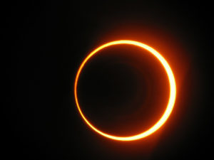 Imagen de un eclipse solar.