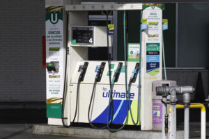 Baja el precio de los combustibles. / Foto: Europa Press.