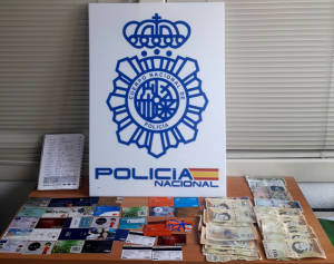 Detenidos los cabecillas de una banda dedicada a clonar tarjetas bancarias