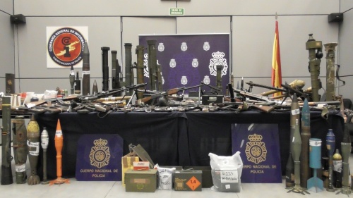 Intervienen en Zamora un depósito de armas de guerra y explosivos