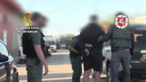 La Guardia Civil libera a 8 víctimas de trata de seres humanos con fines de explotación laboral