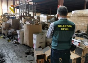 Localizan 5.000 toneladas de tóneres de impresión en un almacén clandestino de Murcia