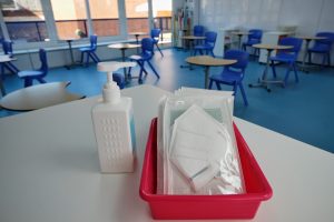 La Comunidad de Madrid acondiciona las aulas para la vuelta al colegio