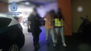 Detenido en Alicante un fugitivo por agredir sexualmente a su hija menor