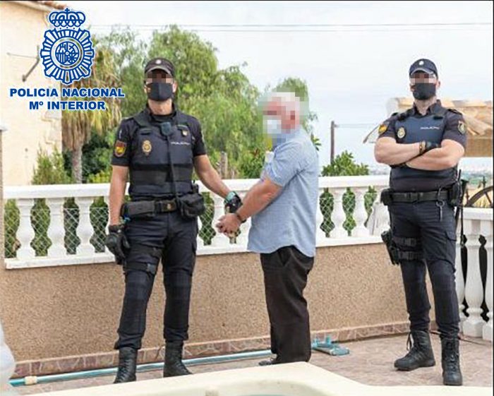 Detenido en Alicante un criminal irlandés dedicado al envío postal de marihuana