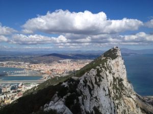 Establecen un sistema para que trabajadores trasfronterizos mantengan derechos en Gibraltar